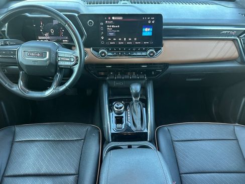 Used 2023 GMC Canyon AT4 w/ AT4 Premium Package AWD/4WD image 15
