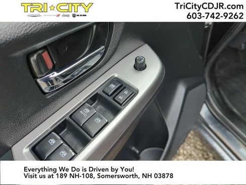 Used 2016 Subaru Impreza 2.0i Premium image 16