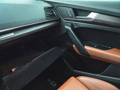 Used 2023 Audi Q5 e Premium image 16