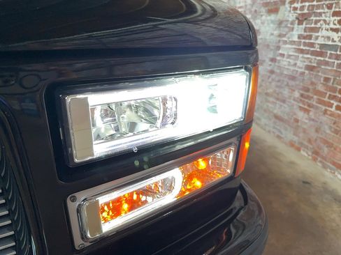 Used 1995 GMC Yukon SLE image 88