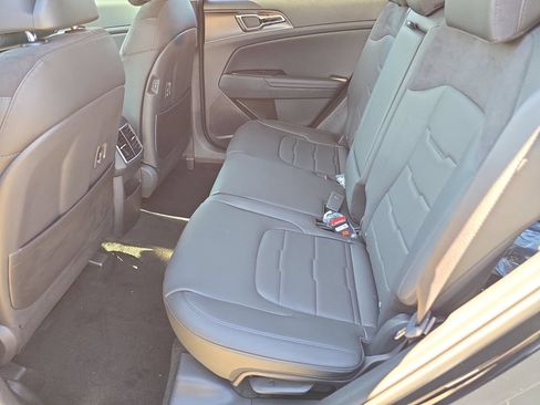 New 2026 Kia Sportage SX AWD/4WD image 17