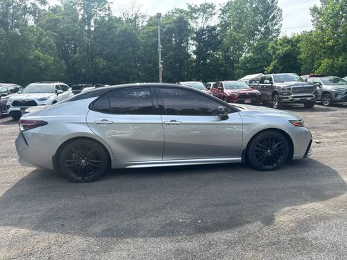 Used 2023 Toyota Camry XSE AWD/4WD image 5