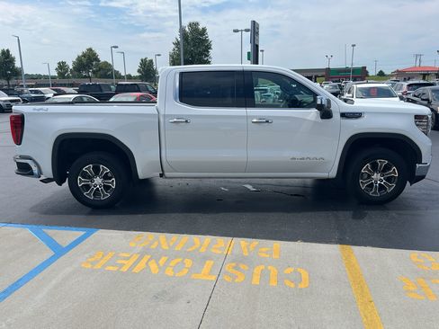 Used 2026 GMC Sierra 1500 SLT AWD/4WD image 7