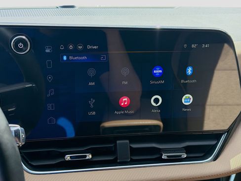 Used 2025 Chevrolet Equinox ACTIV image 13