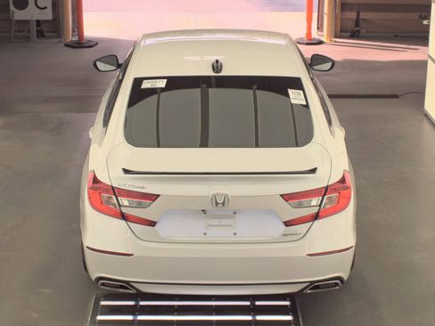 Used 2022 Honda Accord Sport image 10