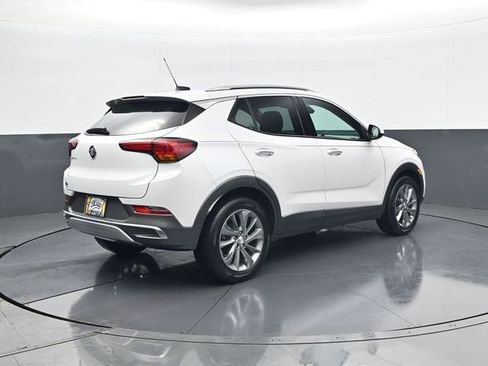 Used 2023 Buick Encore GX Essence w/ Experience Buick Package FWD image 5