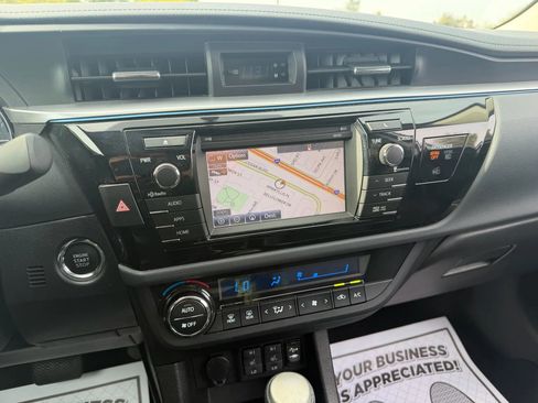 Used 2014 Toyota Corolla LE Premium w/ Driver Convenience Package image 9