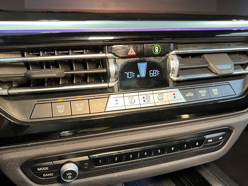 Used 2023 BMW Z4 sDrive30i w/ Driving Assistance Package image 40