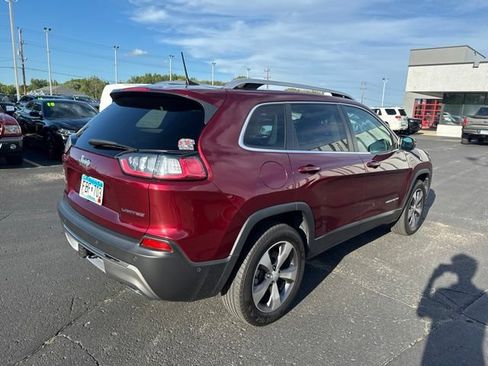 Used 2021 Jeep Cherokee Limited w/ Trailer Tow Group AWD/4WD image 11