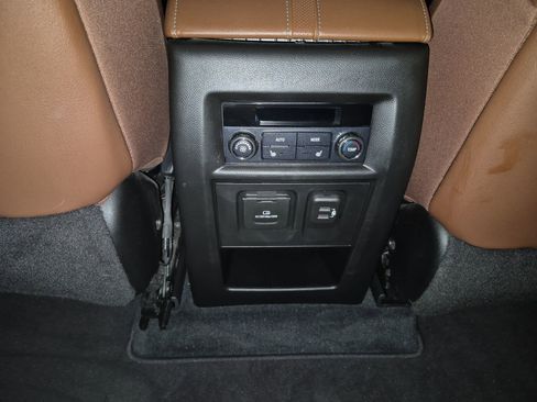 Certified 2021 Chevrolet Traverse High Country image 23