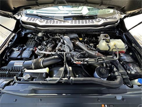 Used 2024 Ford F350 Lariat w/ Lariat Ultimate Package AWD/4WD image 32
