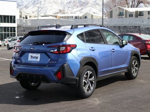 Used 2025 Subaru Crosstrek 2.0i Premium w/ Convenience Package #2 image 3