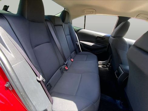 Used 2022 Toyota Corolla LE FWD image 19