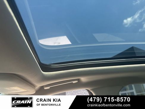 Used 2024 Ford Edge SEL w/ Convenience Package image 4