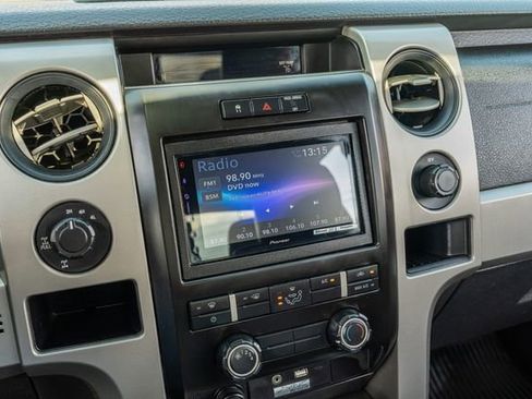 Used 2010 Ford F150 Raptor image 12