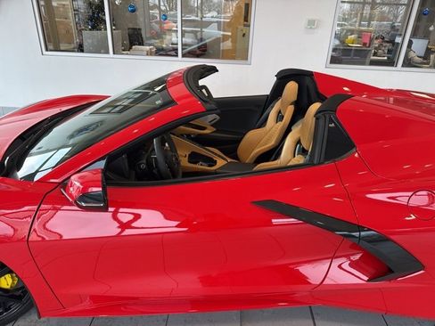 Used 2021 Chevrolet Corvette Stingray Preferred Conv w/ Battery Protection Package image 8