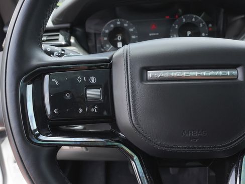 Used 2026 Land Rover Range Rover Velar S AWD/4WD image 19