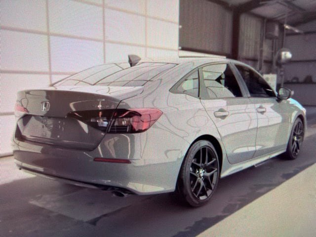 Used 2025 Honda Civic Sport image 3