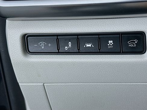 Used 2022 Kia Telluride EX w/ EX Premium Package image 17