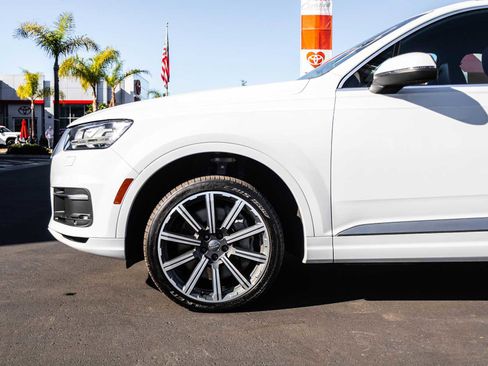Used 2017 Audi Q7 3.0T Premium Plus image 7