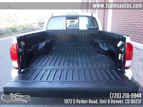 Used 2016 Toyota Tacoma SR image 33