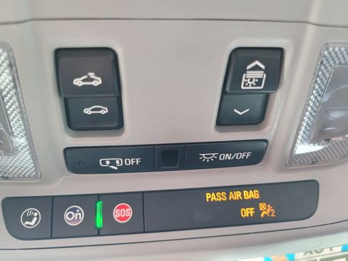 Used 2022 Chevrolet Malibu LT FWD image 37