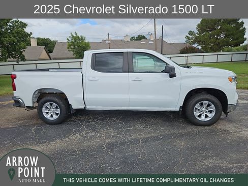Used 2025 Chevrolet Silverado 1500 LT RWD image 13