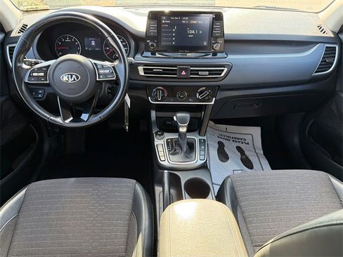 Used 2021 Kia Seltos S image 22