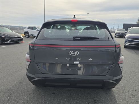 New 2026 Hyundai Kona SE image 4