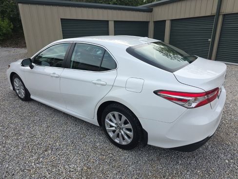 Certified 2020 Toyota Camry LE FWD image 4