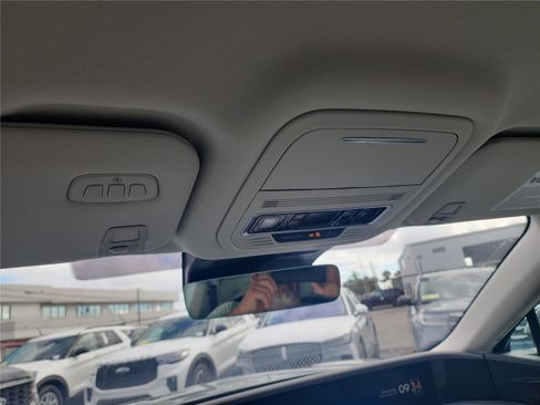 New 2026 Lincoln Nautilus Premier image 33