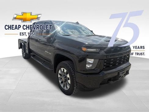 Used 2022 Chevrolet Silverado 2500 Custom w/ Custom Value Package AWD/4WD image 2