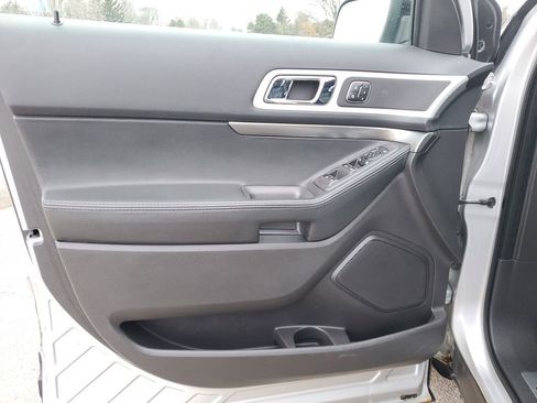 Used 2013 Ford Explorer Sport image 24