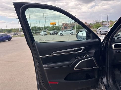 Used 2020 Kia Telluride S AWD/4WD image 9