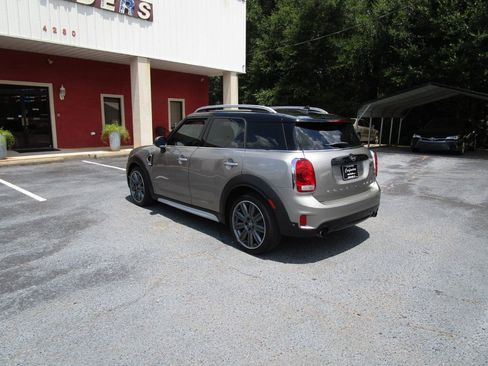 Used 2019 MINI Cooper Countryman S w/ Premium Package FWD image 2