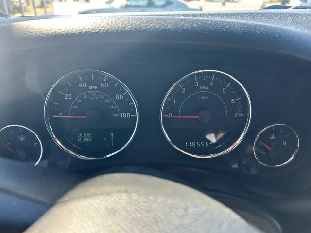 Used 2016 Jeep Wrangler Unlimited Sport AWD/4WD image 12