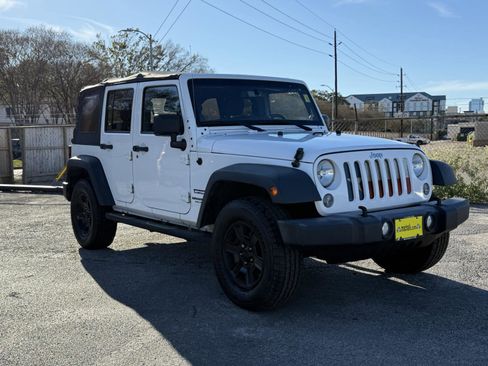 Used 2014 Jeep Wrangler Unlimited Sport w/ Quick Order Package 24S image 2