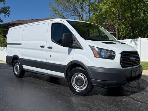 Used 2018 Ford Transit 150 130 Low Roof RWD image 1