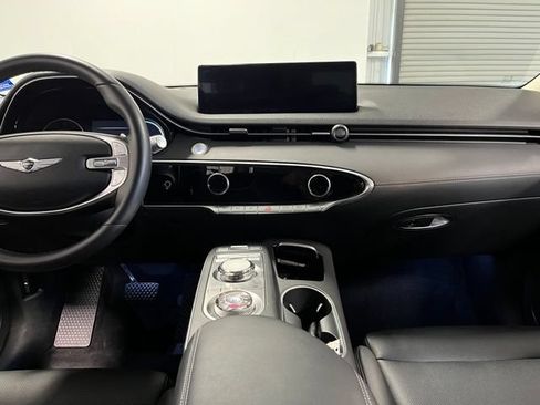 Used 2025 Genesis GV70 2.5T AWD/4WD image 20