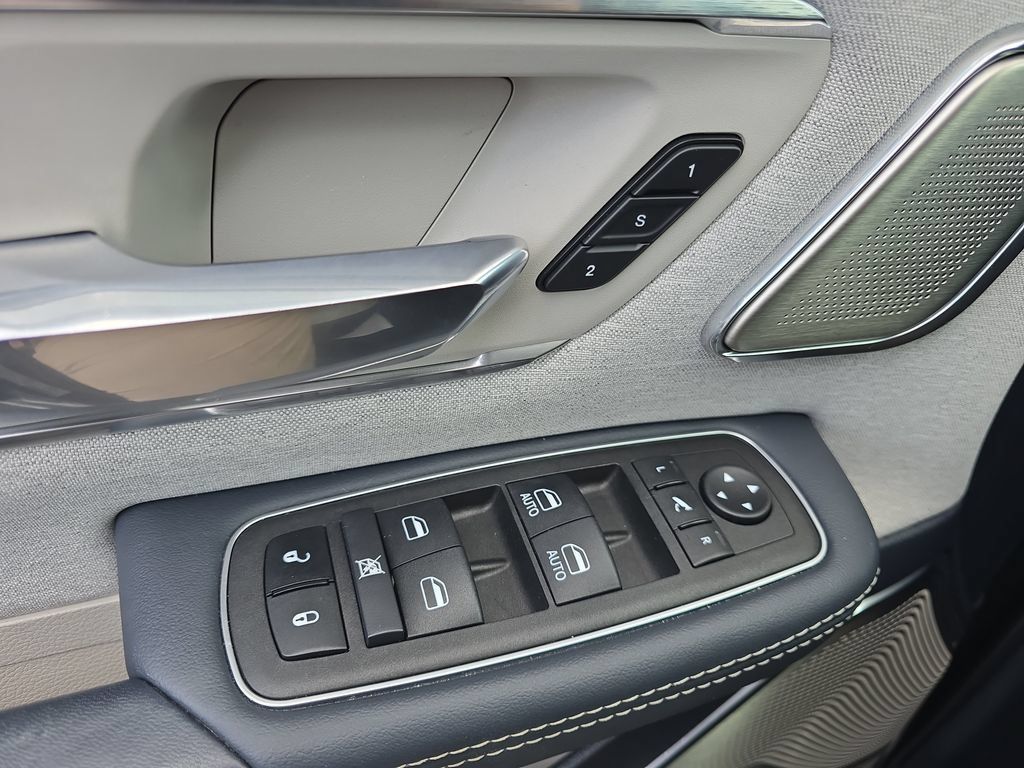 Used 2024 RAM 1500 Limited AWD/4WD image 31
