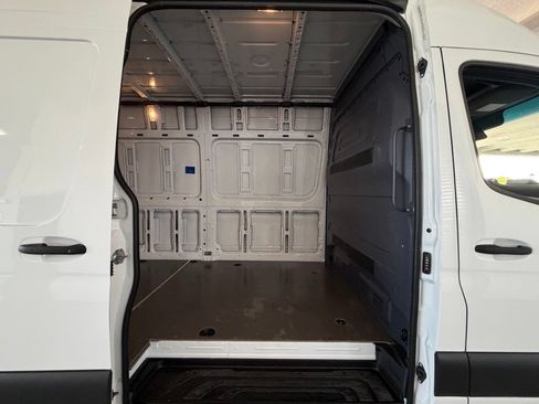 Used 2025 Mercedes-Benz Sprinter 2500 image 36