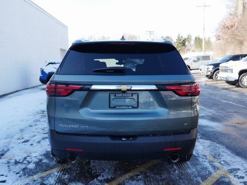Used 2023 Chevrolet Traverse LT image 6