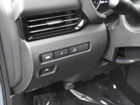 Used 2024 Nissan Sentra SR image 11