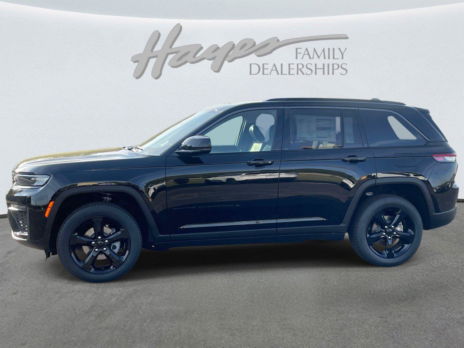 New 2026 Jeep Grand Cherokee Limited w/ Limited Altitude Package AWD/4WD image 6