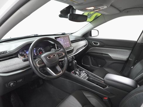 Used 2022 Jeep Compass Latitude image 12