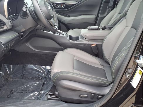 Used 2025 Subaru Outback Onyx Edition XT AWD/4WD image 15