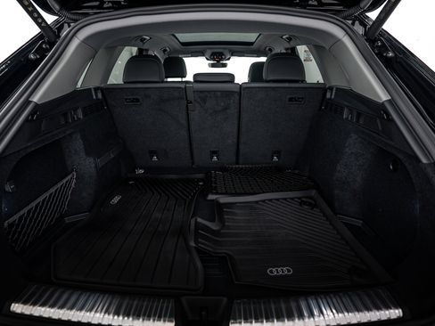 Used 2025 Audi Q5 Premium w/ Convenience Package AWD/4WD image 20