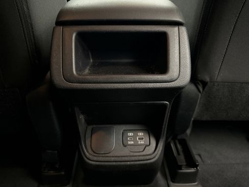 Used 2023 Subaru Ascent 8-Passenger image 18