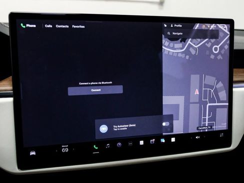 Used 2023 Tesla Model X image 36