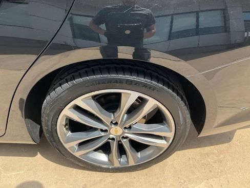 Used 2022 Chevrolet Malibu LT FWD image 28